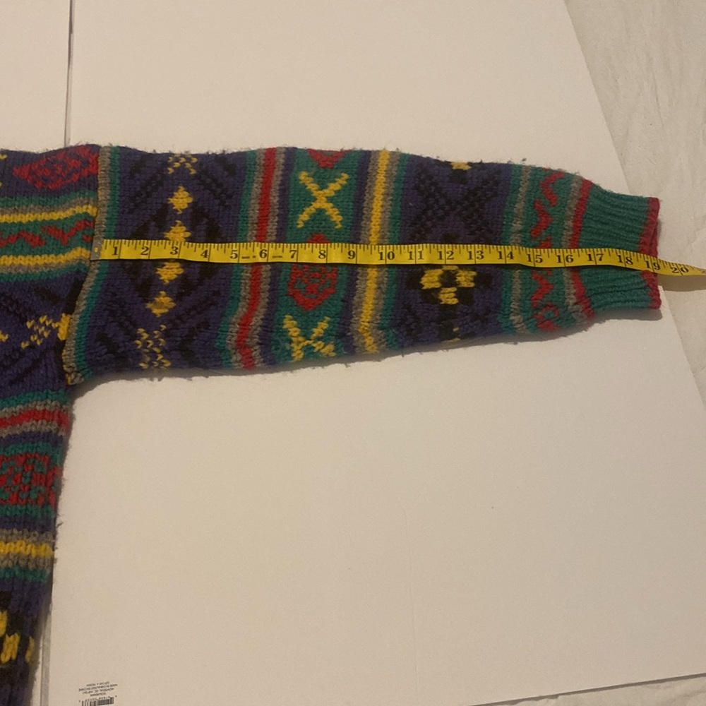 Stunning Vintage Hand Knit Boxy Colorful Sweater - Picture 9 of 10